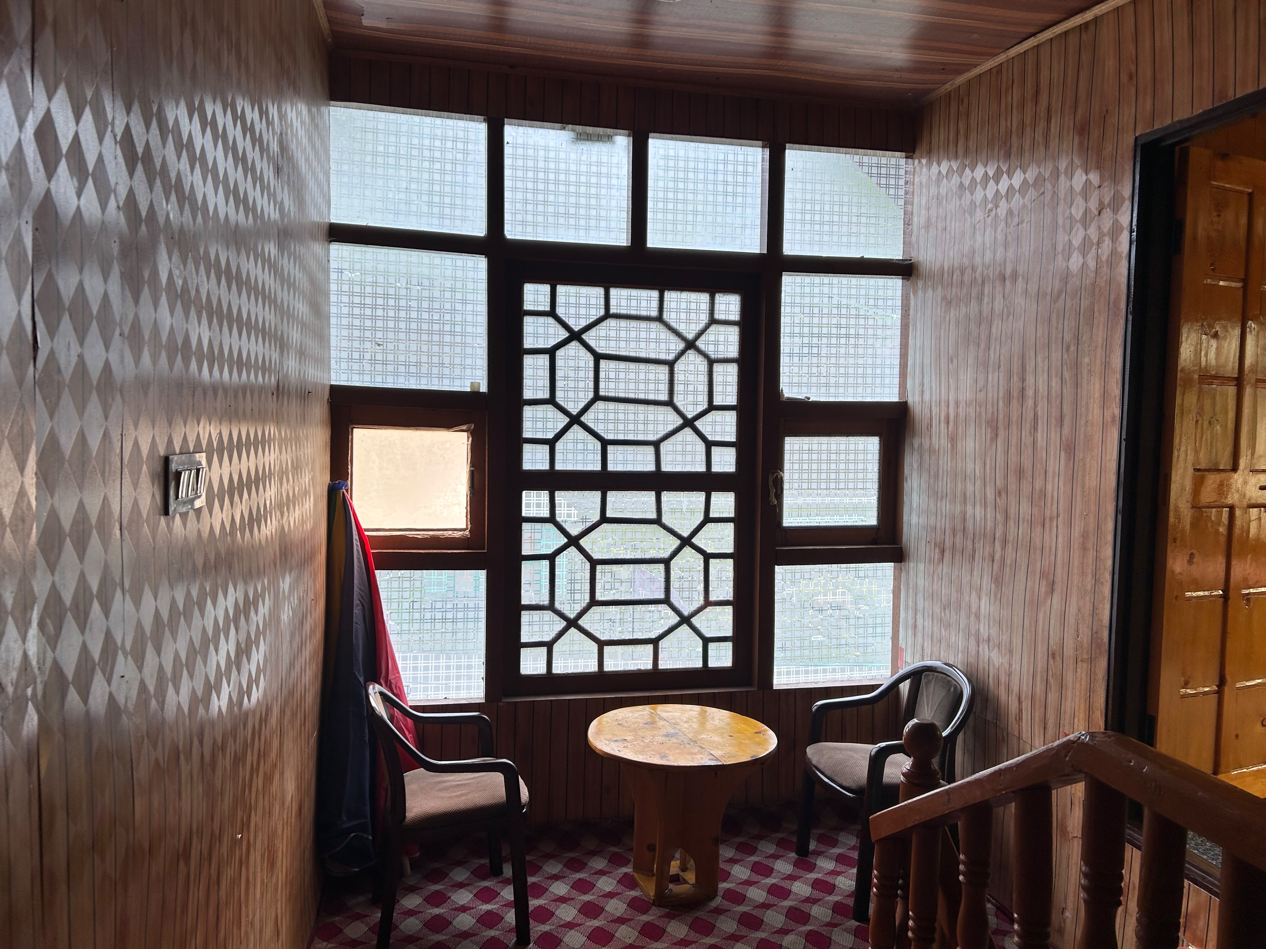 Lattice Window Suite